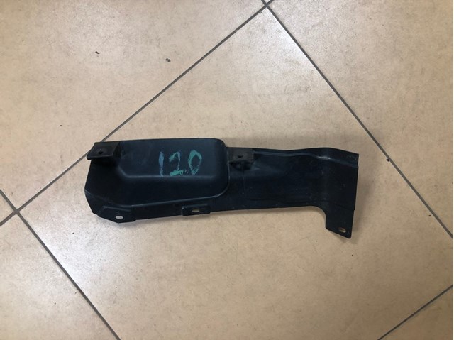 Защита заднего бампера 866921J500 HYUNDAI