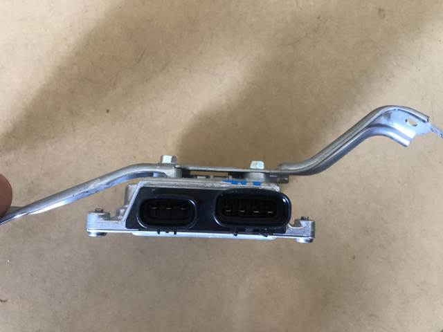 TOYOTA 8957112010 Модуль топливного насоса с датчиком уровня топлива в наличии Ирпень