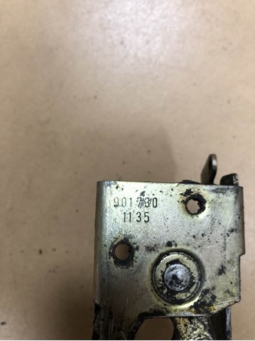 MERCEDES 9017301135 Замок двери боковой сдвижной правой в наличии Киев