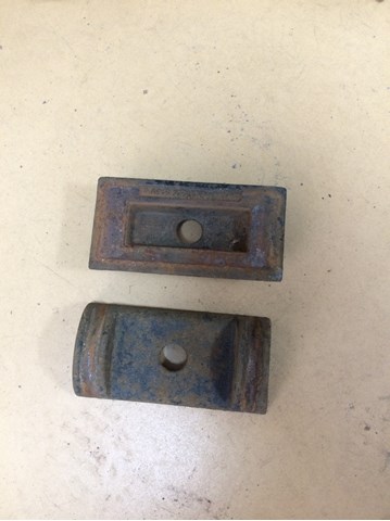 Подкладка под стремянку задней рессоры 9063250254 MERCEDES