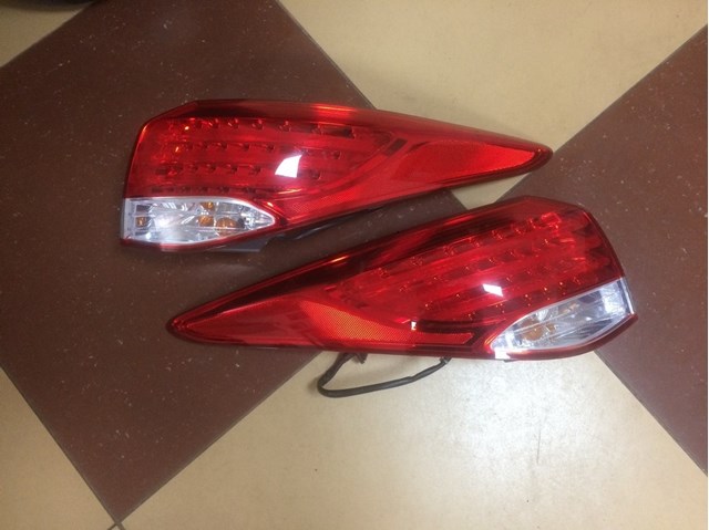 924013Z000 HYUNDAI Фонарь задний левый внешний купить в Ровно