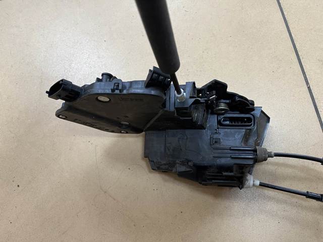 LAND ROVER 938827102 в наличии Ирпень