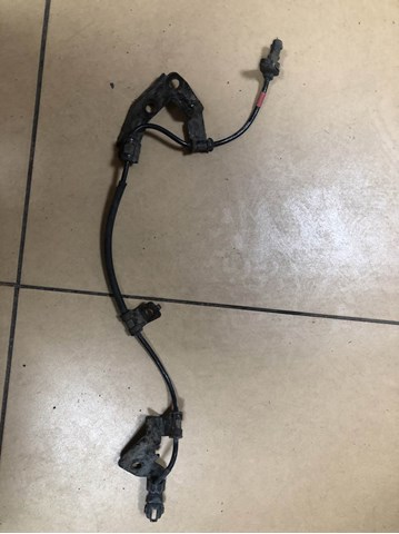 Датчик ABS задний правый 956812W000 HYUNDAI