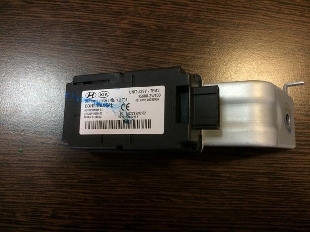 HYUNDAI 958002W100 в наличии Винница