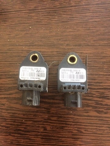 HYUNDAI 959202H100 Датчик удара в наличии Киев