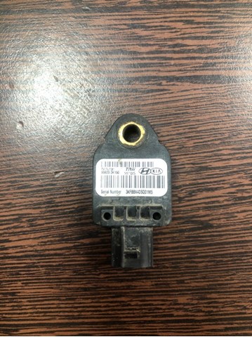959203K150 HYUNDAI купить в Ровно