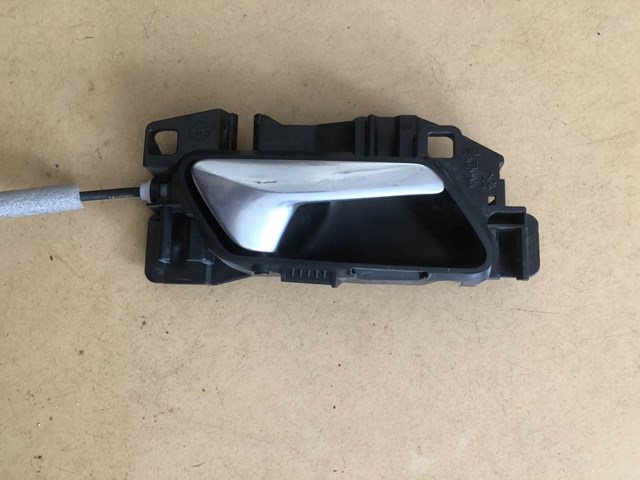 Ручка правой передней двери 98201552VV OPEL