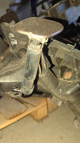 HYUNDAI 986712W000 Форсунка омывателя фары передней левой в наличии Кривой Рог