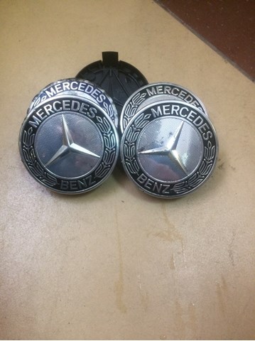 Колпаки на диски A1714000025 MERCEDES