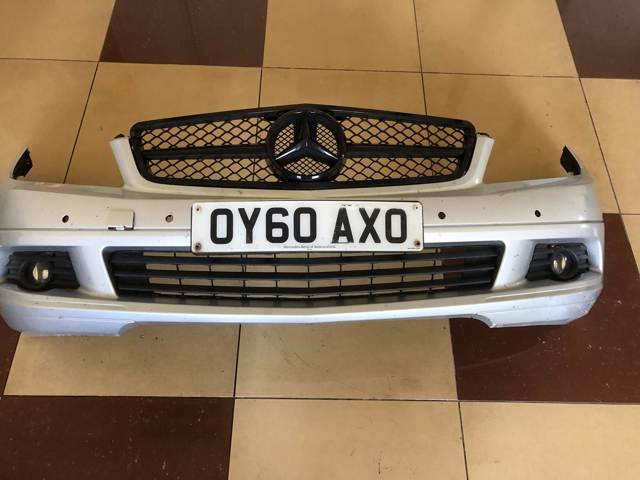 Бампер передний в сборе Mercedes C