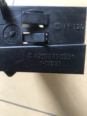 A2106890331 MERCEDES купить в Ровно