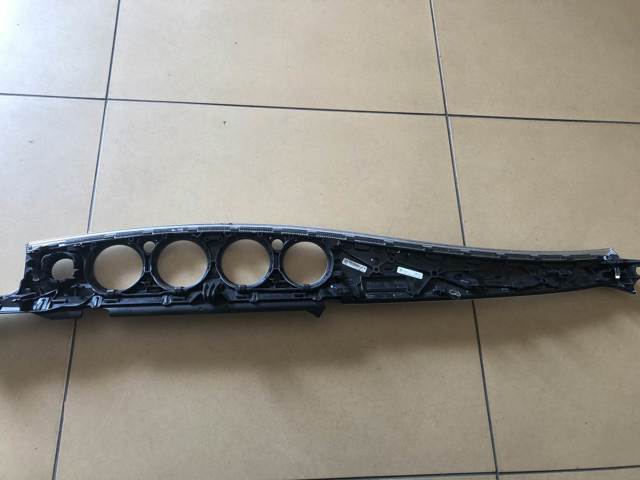 A2136809100 MERCEDES Молдинг (накладка) приборной панели "торпедо" центральный купить в Ирпень