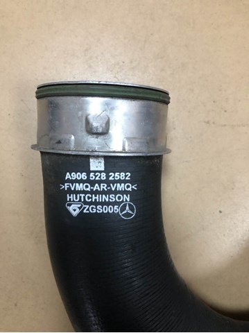 A9065282582 MERCEDES Патрубок интеркулера купить в Украина