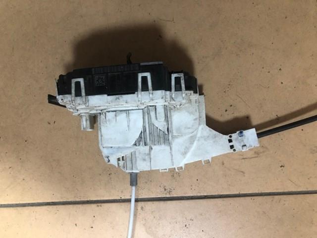 Замок двери водителя A9067201435 MERCEDES