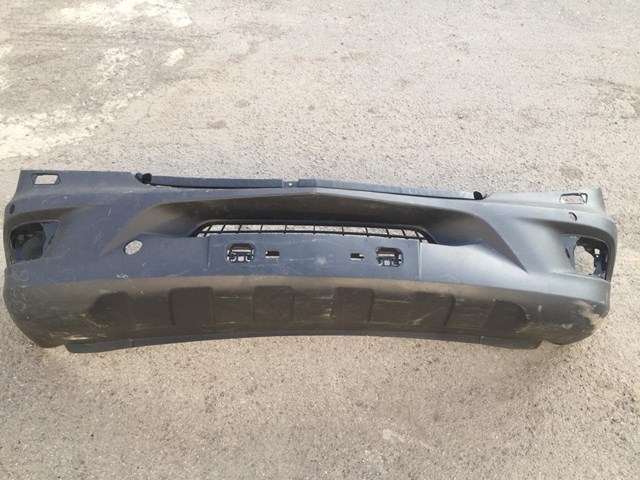 Буфер (бампер) передний A9068801870 MERCEDES