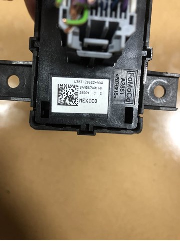 LB5T2B623AAW FORD Клавиша электромеханического стояночного тормоза купить в Харьков
