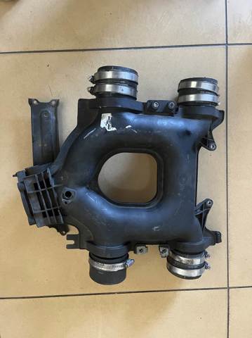 LAND ROVER LR022737 Впускной коллектор в наличии Киев