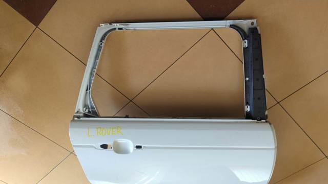 LAND ROVER LR036402 Дверь задняя правая в наличии Львов