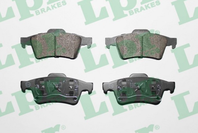 Колодки тормозные дисковые комплект 05P815 LPR