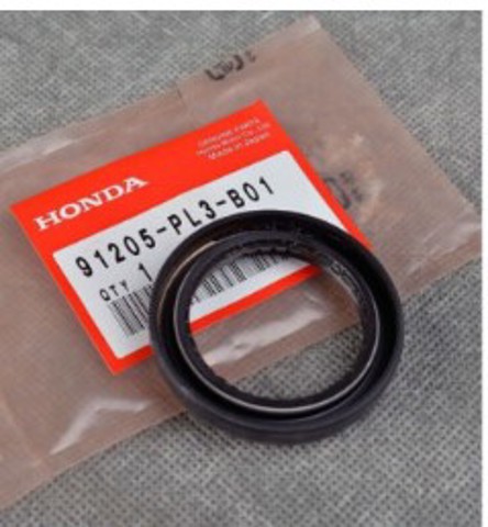Сальник левой полуоси переднего моста 91205PL3B01 HONDA