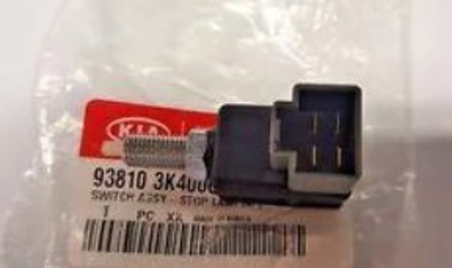 Лягушка стоп сигнала 938103K400QQK HYUNDAI