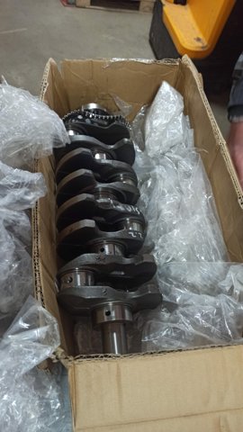 Вал коленчатый и маховик 1100A154 MITSUBISHI