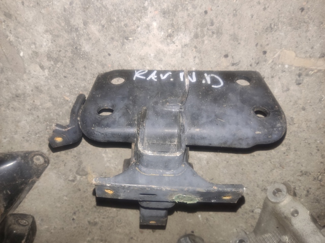 1237226050 TOYOTA Левая подушка двигателя купить в Каменское
