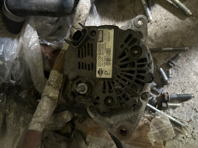 Генератор автомобильный 23100AX62B NISSAN
