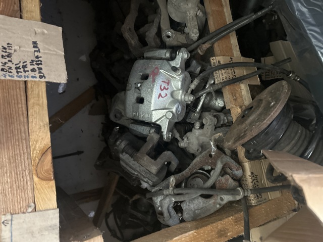 Суппорт тормозной передний левый 26292AJ01A SUBARU