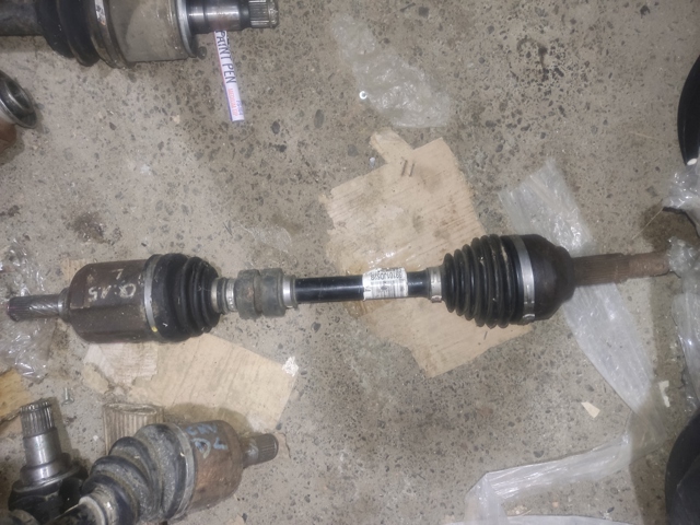 Левая полуось 39101JD52B NISSAN