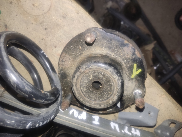 Подушка амортизатора переднего 4860960100 TOYOTA