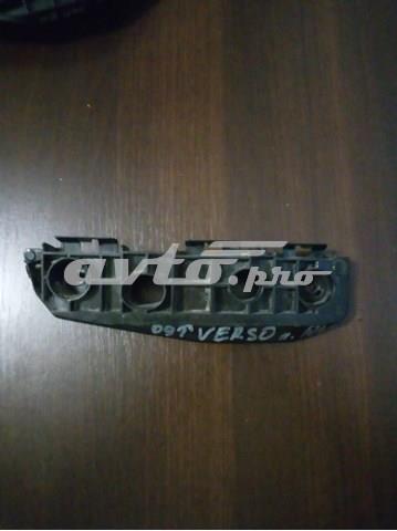 Правое крепление переднего бампера 525350F020 TOYOTA