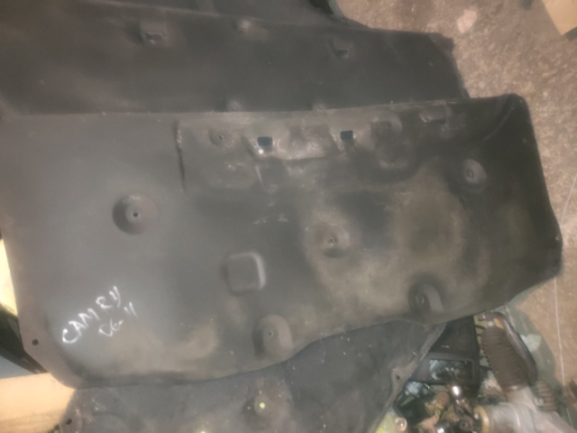Утеплитель капота 5334133130 TOYOTA