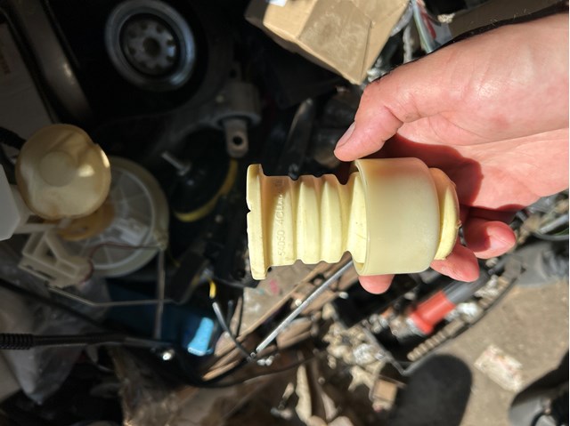 Отбойник амортизатора переднего 540504CL0B NISSAN