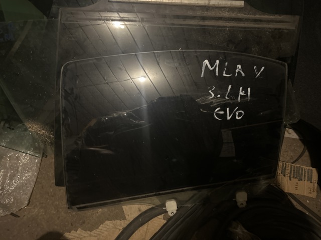 5736A025 MITSUBISHI Стекло двери задней левой купить в Житомир