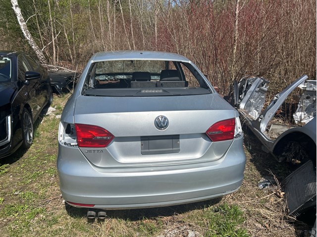 Крышка багажника 5C6827025 VAG