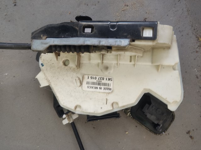 Дверной замок передний правый 5K1837016E VAG
