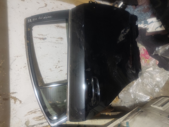 Задняя правая дверь 6700305040 TOYOTA
