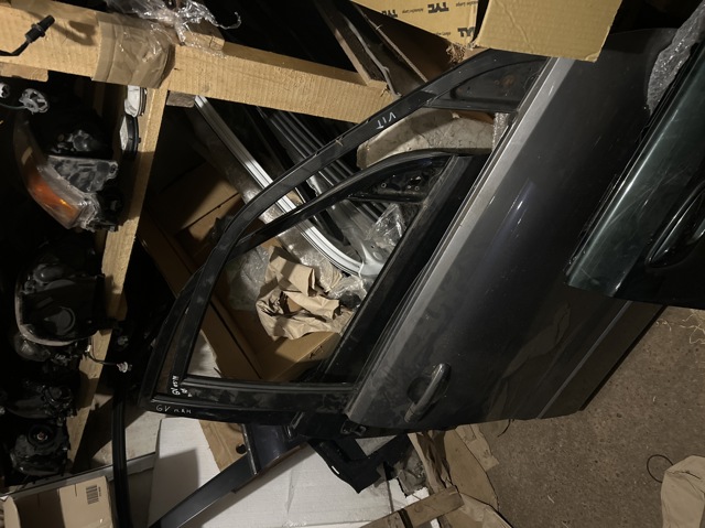 Пассажирская передняя дверь 6800165843 SUZUKI