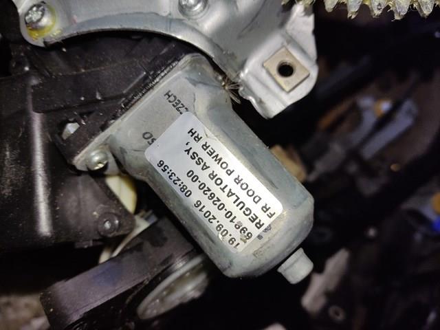 Механизм стеклоподъемника двери передней, правой 6981002620 TOYOTA
