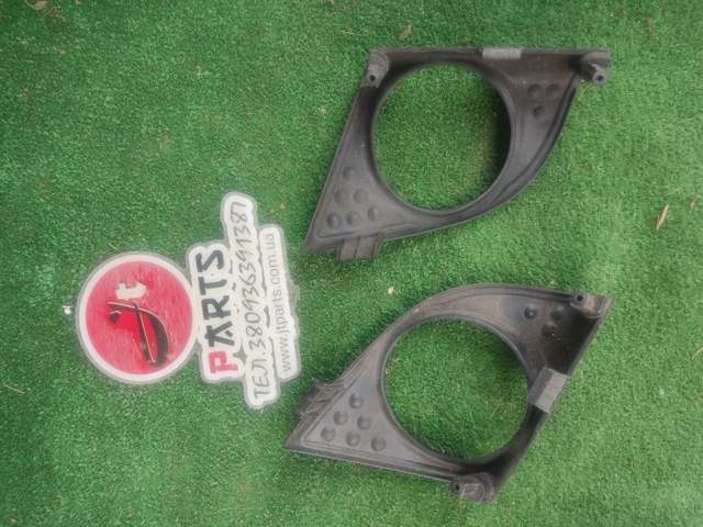 71103TL0G01 HONDA Заглушка (решетка) противотуманных фар бампера переднего правая купить в Тернополь