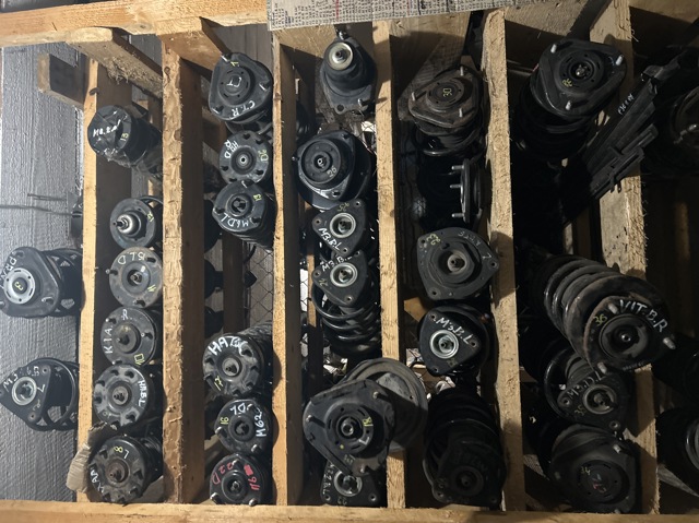 Пружина передняя Мазда 3