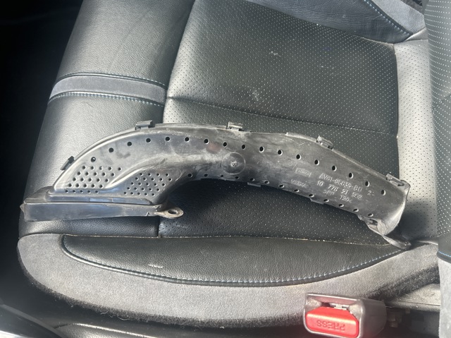 Воздухозаборник Ford Focus 2