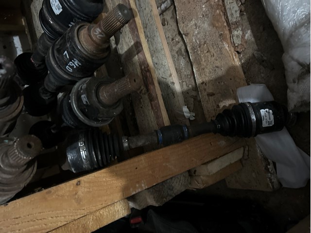 Привод передний правый FG0525500D MAZDA