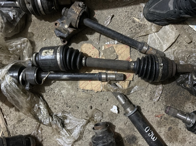 Привод правый GG4625500A MAZDA