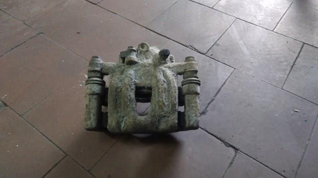 Скоба тормозного заднего суппорта Mercedes Vito II