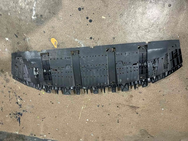 8U0807233H Защита бампера переднего купить Одесса