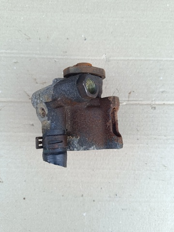 Насос гидроусилителя механизма рулевого управления 030145157D VAG