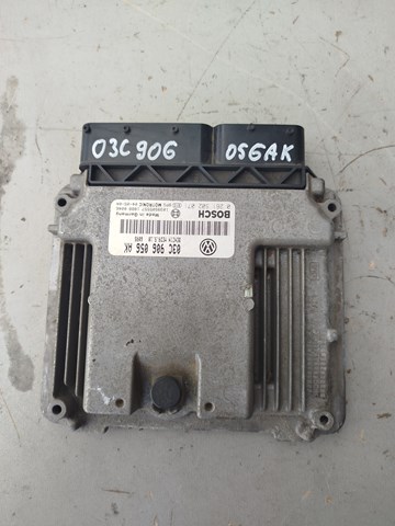ЭБУ двигателем 03C906056AK VAG