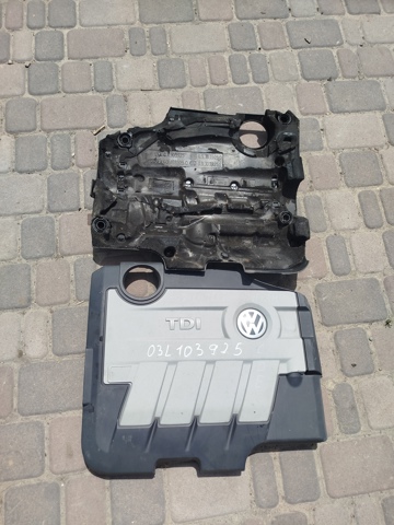 VAG 03L103925AM Крышка двигателя в наличии Полтава